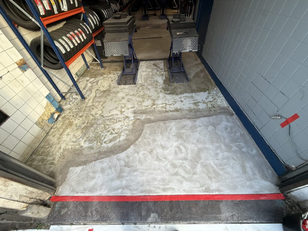 Proces nieuwe vloer leggen automotive Rotterdam