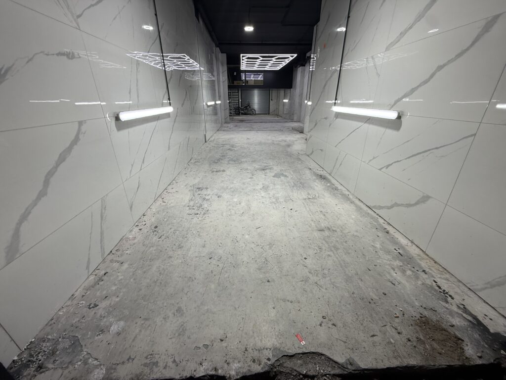 Oude vloer Cardetailing blue