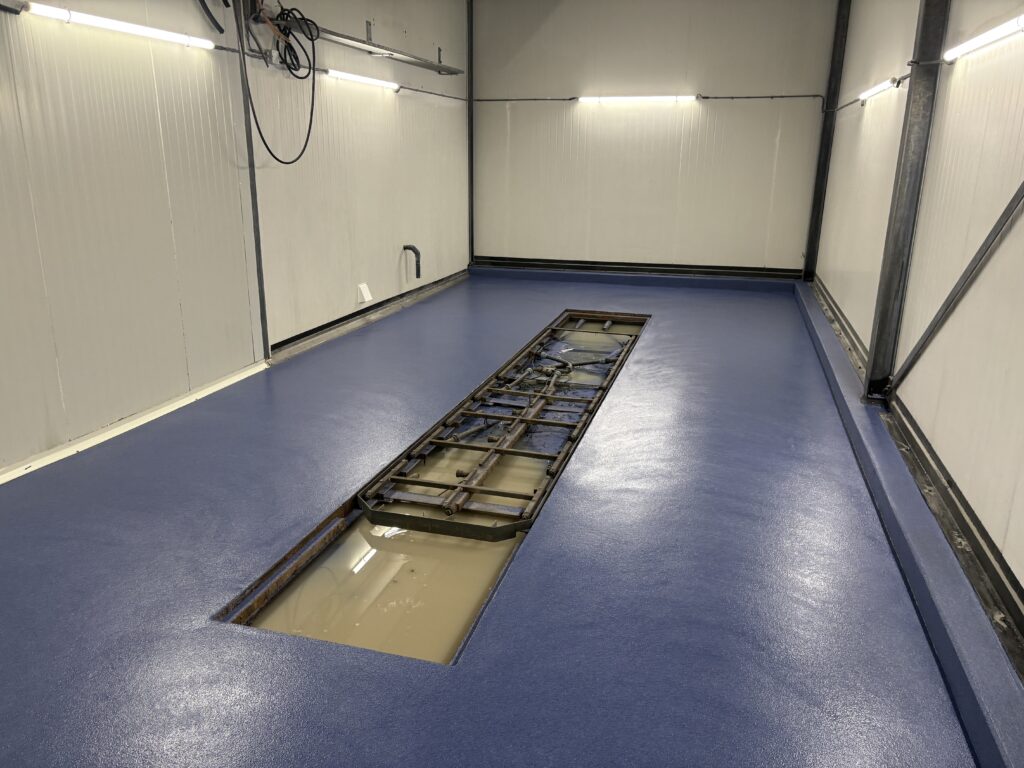 Complete vloer make-over in washal met PMMA systeem